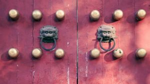 Guia practica para creadores: como localizar, acercar y cerrar colaboraciones musicales con marcas de Myanmar usando Reddit y tacticas culturales efectivas.
