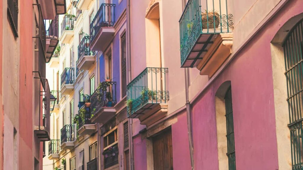 Guia practica para creadores en Colombia que quieren conectar con marcas de Hungria en TikTok y cerrar contratos de largo plazo.