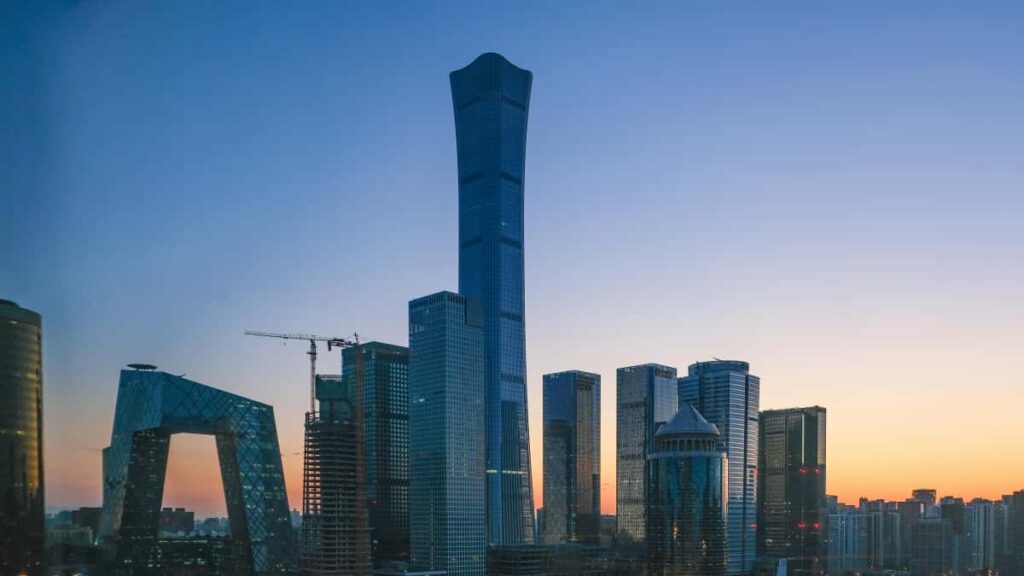 Guia practica para creadores colombianos: como encontrar y negociar con marcas de Armenia via Viber para crear lookbooks de moda, paso a paso y con ejemplos reales.