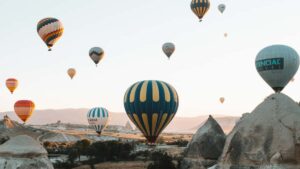 Guia practica para marcas en Colombia: como identificar y colaborar con creadores checos que producen contenido sobre Disney Plus y estilo.