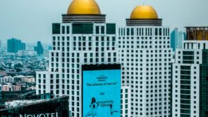 Guia practica para creadores en Colombia: tacticas en Twitter para contactar marcas ucranianas, evitar ruido informativo y convertir conversaciones en inscripciones a cursos online.